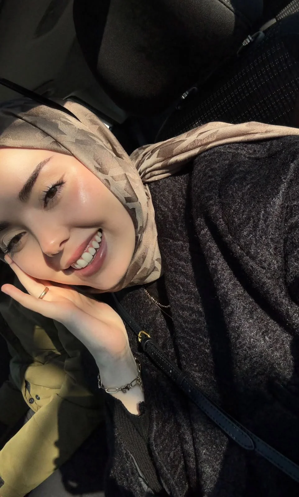 BEYLİKDÜZÜ Escort PINAR - Gerçek Fotoğraflı Doğrulanmış Profil BEYLİKDÜZÜ VIP Escort PINAR - Doğrulanmış Model